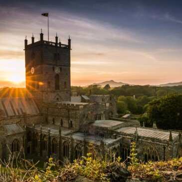 L’heure d’arrivée prévue au Royaume-Uni pour St Davids : Your Complete City Guide